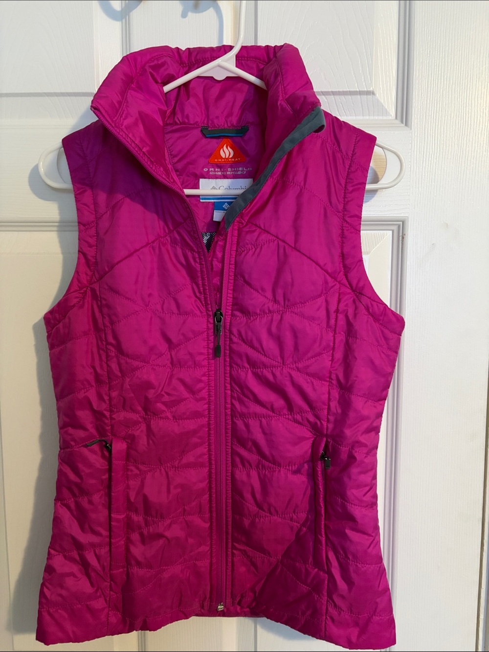 Women’s Columbia  Omni-Heat Lightweight Quilted Vest - Magenta